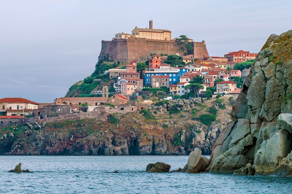 forte san giorgio capraia 1920x1280