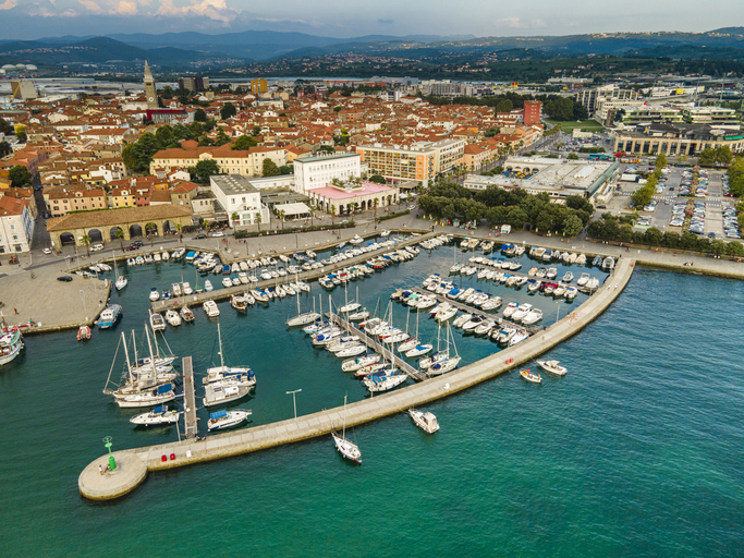 Capodistria, stile veneziano e anima slovena: cosa vedere in città e nei dintorni